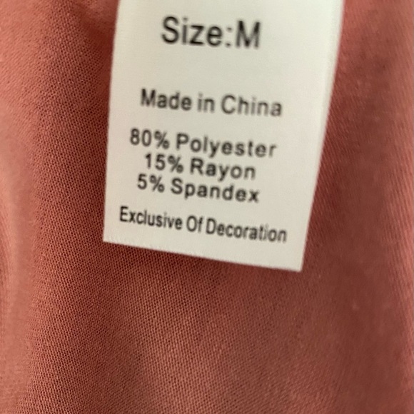 Daisy Fuentes Lace Trim Women's Top Size Medium - Picture 10 of 10